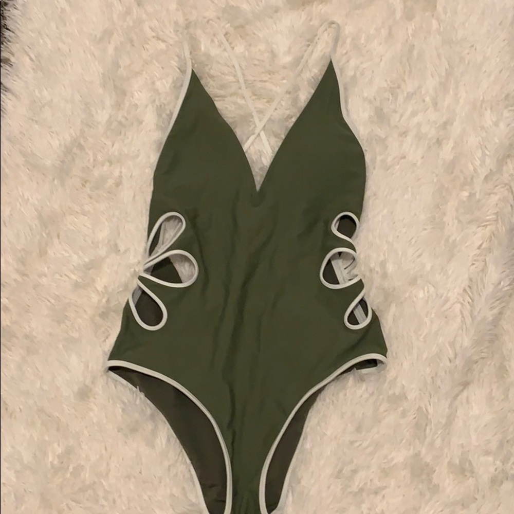 Aerie One Piece Swim Suit !!